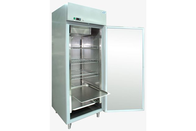 szafa2450.jpg szafa2450.jpg