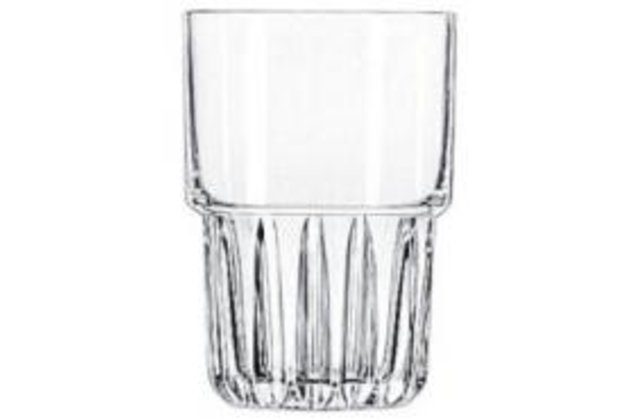 Everest, sklenička  26,6 cl