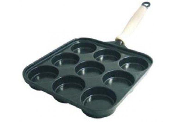 Lívanečník litý 26 x 26 cm